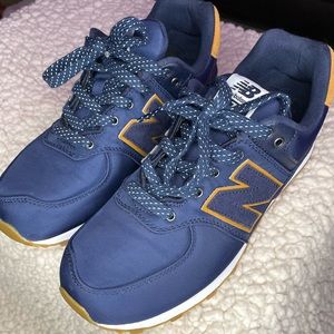 New Balance 574 Navy/Suede Size 8